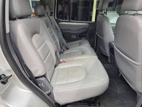 2005 Ford Explorer XLT