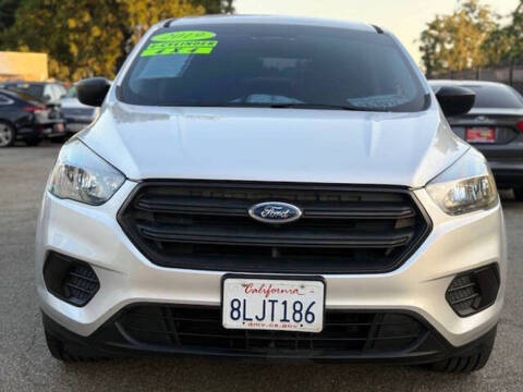 2019 Ford Escape S