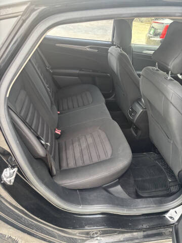 2017 Ford Fusion Hybrid SE