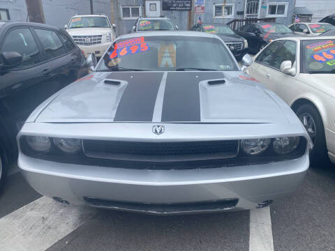 2009 Dodge Challenger SE