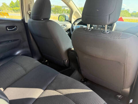 2015 Nissan LEAF