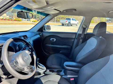 2017 Kia Soul +