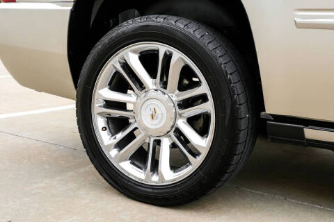 2013 Cadillac Escalade Platinum Edition