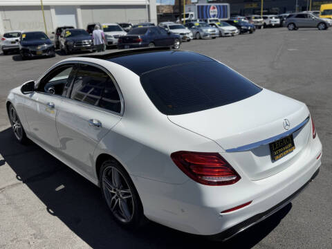 2019 Mercedes-Benz E-Class E 300