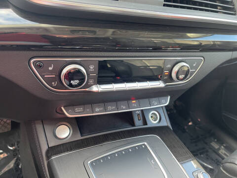 2019 Audi Q5 quattro Prestige 45 TFSI