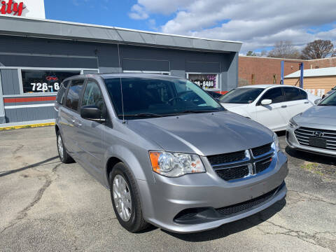 2017 Dodge Grand Caravan for sale at City to City Auto Sales in Richmond VA