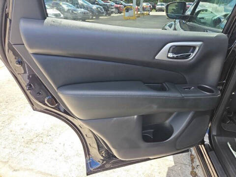 2018 Nissan Pathfinder SL