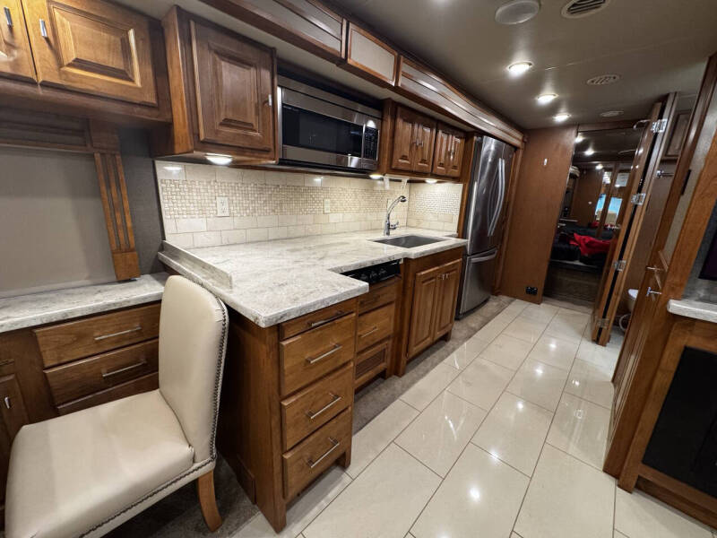 2018 Tiffin Allegro RED