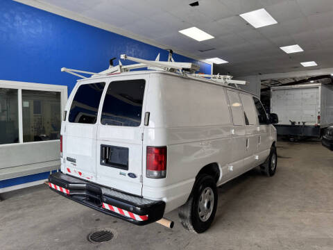 2011 Ford E-Series E-250