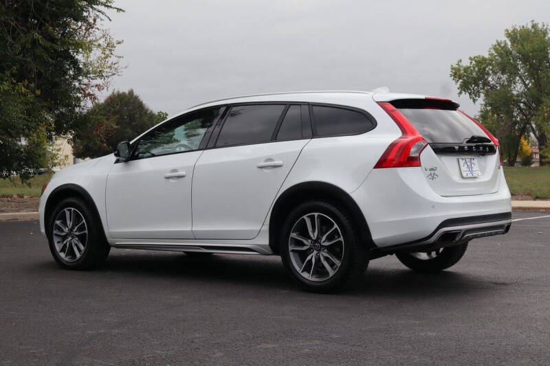 2018 Volvo V60 Cross Country T5 Premier