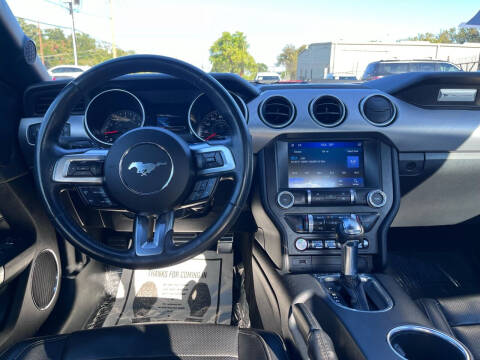 2021 Ford Mustang EcoBoost
