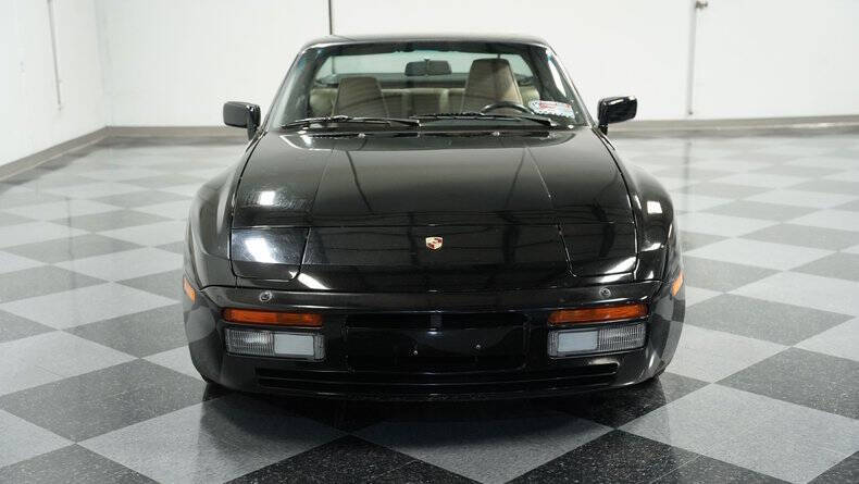 1986 Porsche 944 Turbo