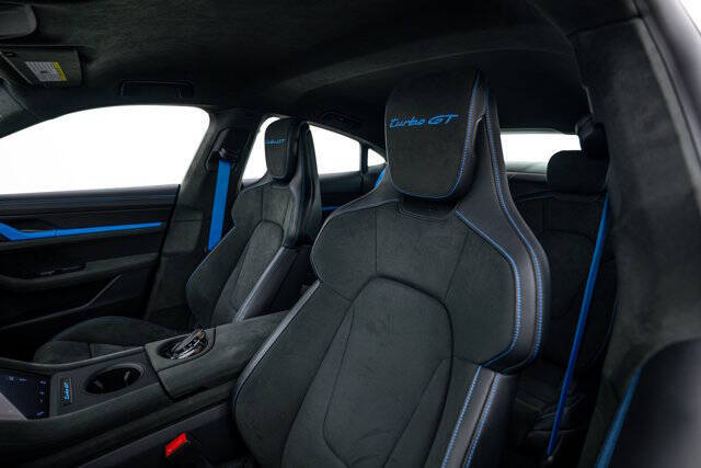 2025 Porsche Taycan Turbo GT