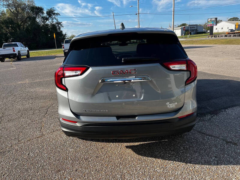 2024 GMC Terrain SLE