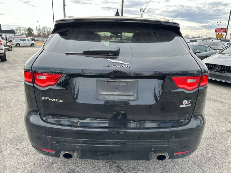 2017 Jaguar F-PACE S