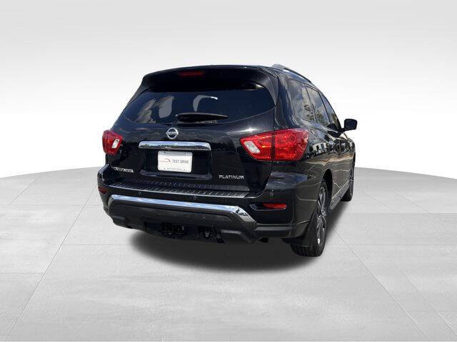 2017 Nissan Pathfinder Platinum