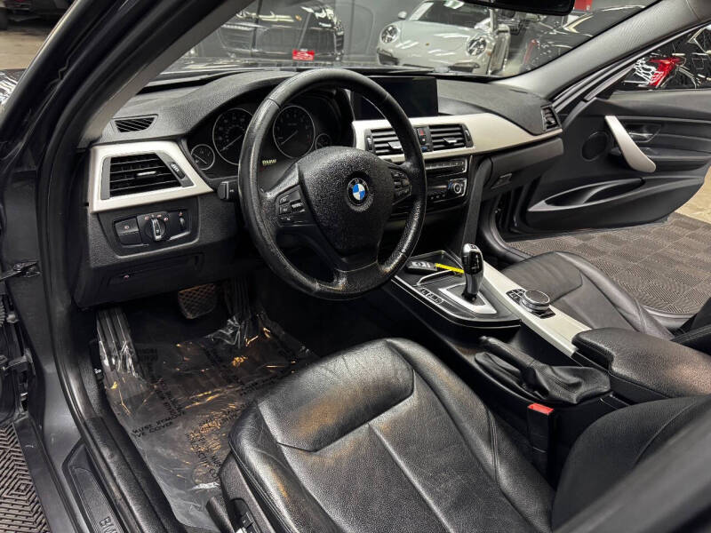 2018 BMW 3 Series 320i xDrive