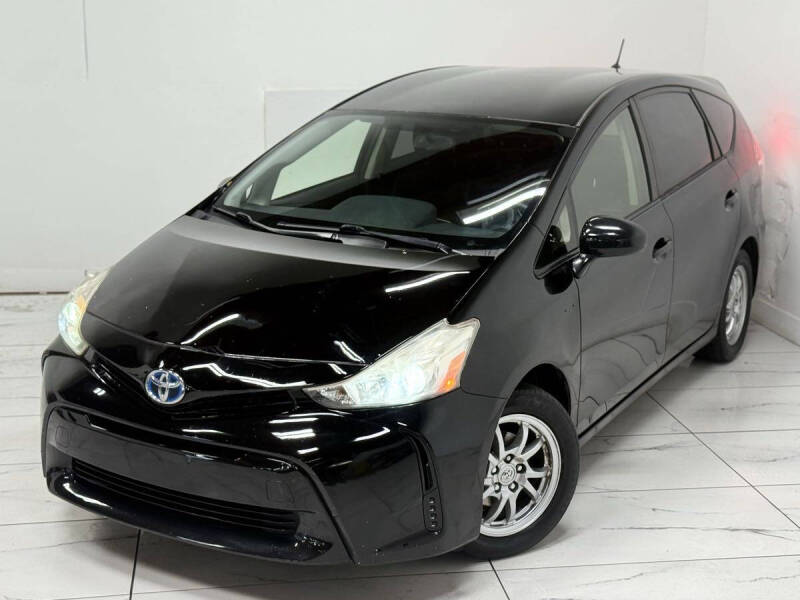2015 Toyota Prius v Two