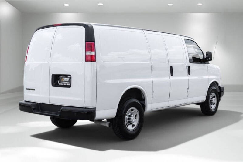 2021 Chevrolet Express 2500