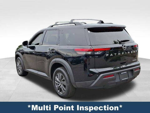 2023 Nissan Pathfinder SV