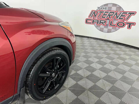 2020 Nissan Kicks SR