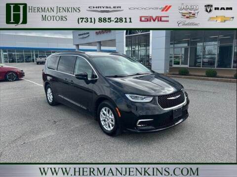 2022 Chrysler Pacifica for sale at CAR MART in Union City TN