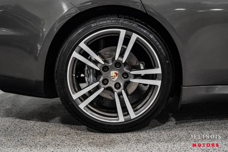 2016 Porsche Panamera 4 Edition