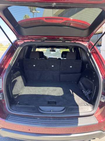 2020 Jeep Grand Cherokee Laredo