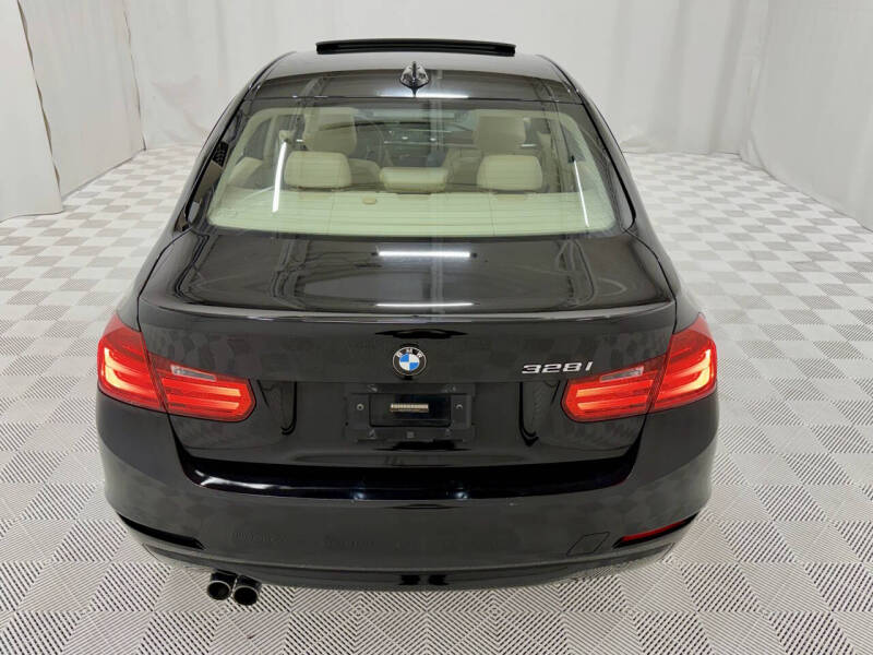 2015 BMW 3 Series 328i