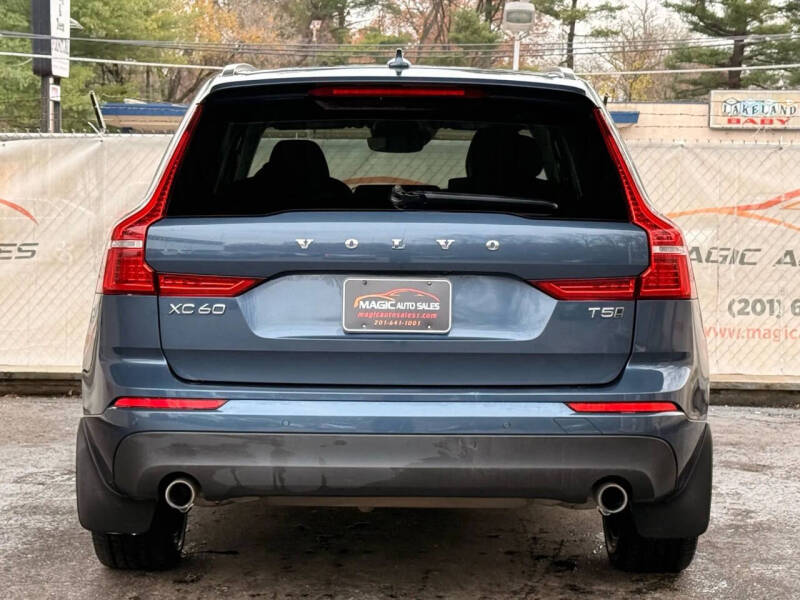 2020 Volvo XC60 T5 Momentum