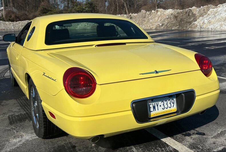 2002 Ford Thunderbird Deluxe