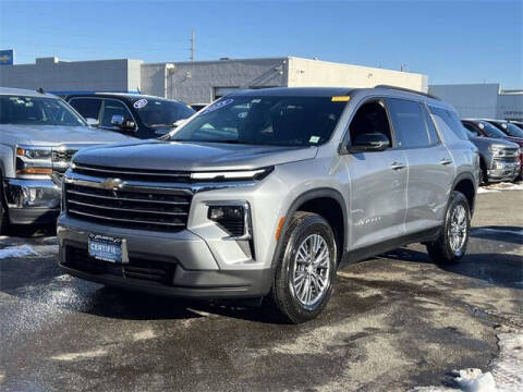 2025 Chevrolet Traverse LT