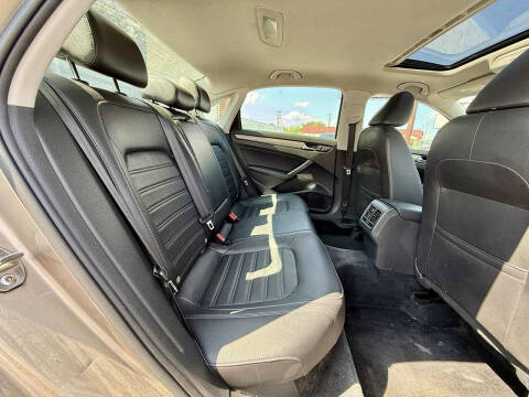 2015 Volkswagen Passat 1.8T SE