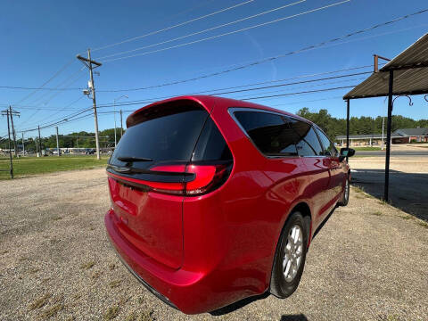 2025 Chrysler Pacifica Select