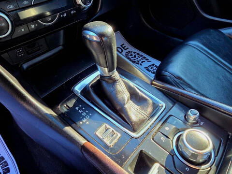 2017 Mazda MAZDA3 Touring