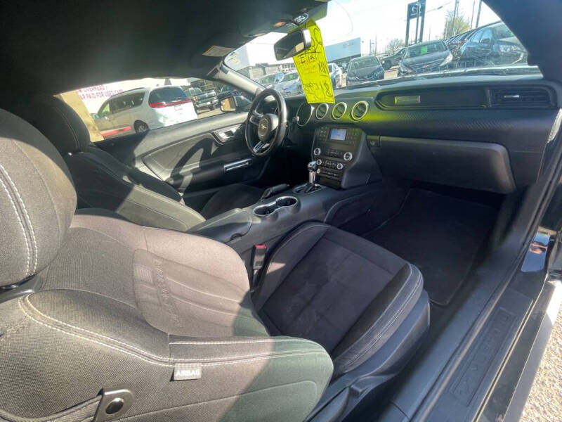 2019 Ford Mustang EcoBoost