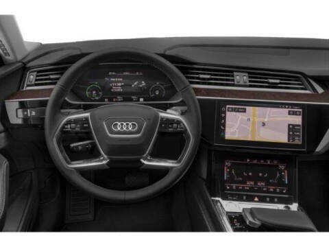 2021 Audi e-tron quattro Premium Plus