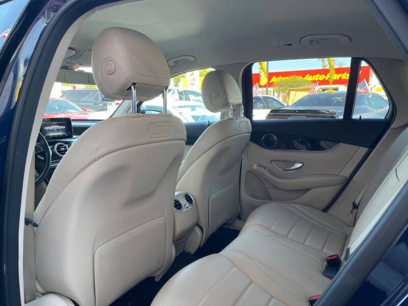 2019 Mercedes-Benz GLC GLC 300