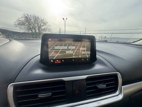 2017 Mazda MAZDA3 Sport