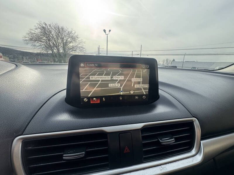 2017 Mazda MAZDA3 Sport