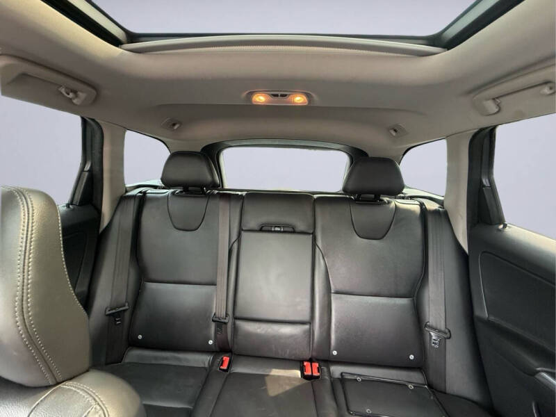 2016 Volvo XC60 T5 Premier