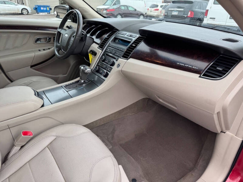 2011 Ford Taurus Limited