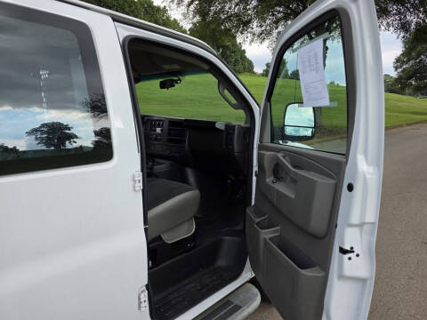 2023 GMC Savana 2500