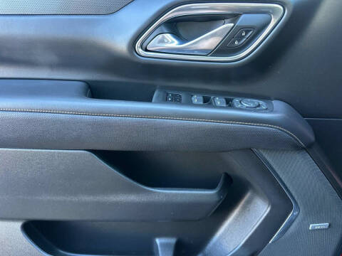 2023 GMC Yukon AT4