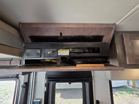 2020 Winnebago Vista