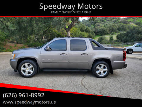 2007 Chevrolet Avalanche for sale at Speedway Motors in Glendora CA