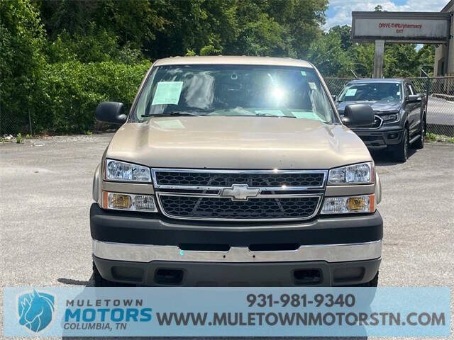 Used 2005 Chevrolet Silverado 2500HD LS with VIN 1GCHK232X5F952661 for sale in Columbia, TN