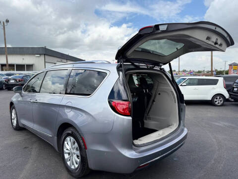 2018 Chrysler Pacifica Touring L