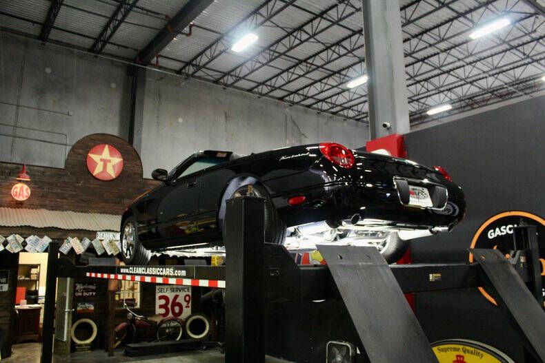 2002 Ford Thunderbird Deluxe