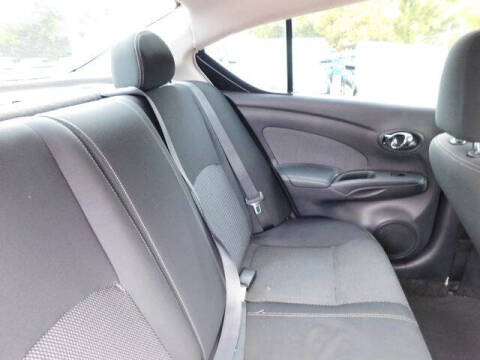 2015 Nissan Versa 1.6 SV